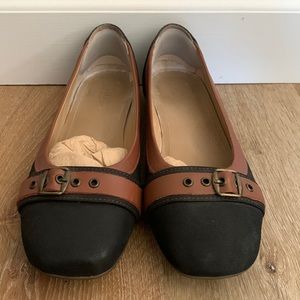 Square toe flats